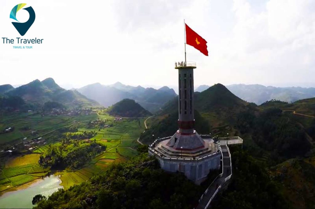 Cột cờ Lũng Cú điểm cực Bắc Tổ quốc Hà Giang