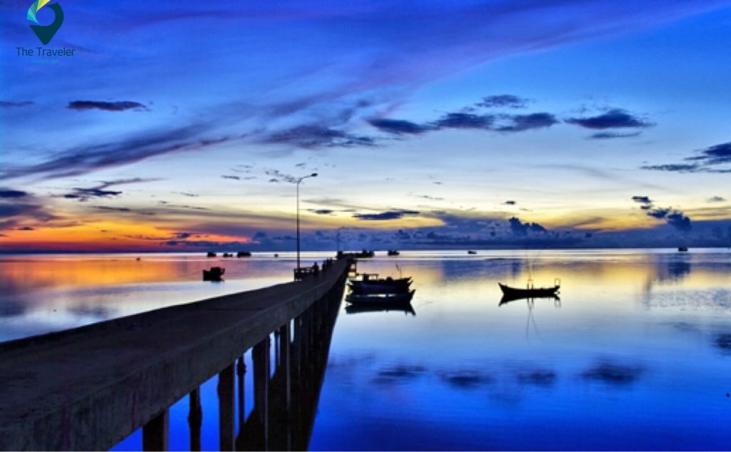 Chiếc cầu tàu làng chài Hàm Ninh Phú Quốc