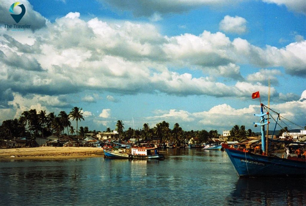Bầu trời Hàm Ninh trong xanh Phú Quốc